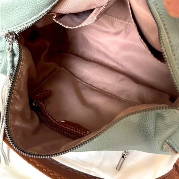 The sak Meadow Pebbled Leather Bag with Adjustable Saddle Leather Shoulder Strap - Picture 8 of 8